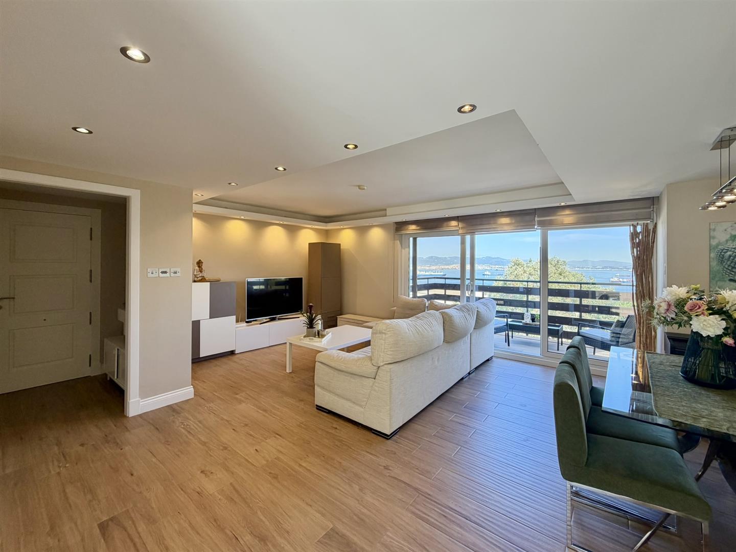 Image of Apartment - 3 Bedrooms - 2 Bathrooms for Sale in South District-Gibraltar, Image 2